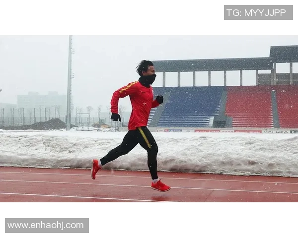 足球明星为中国祈福的温暖瞬间展现团结与希望的美好画面